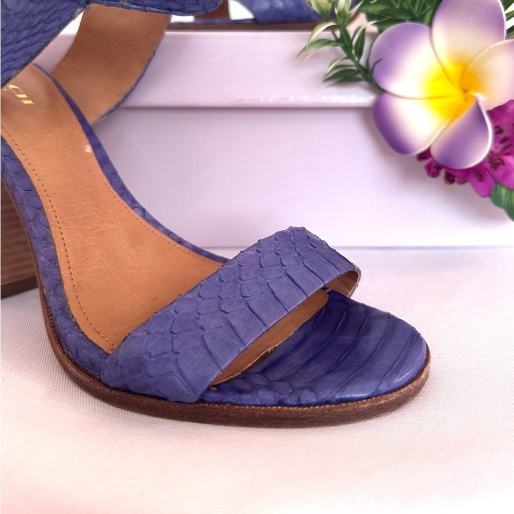 COACH ~ Purple Leather Textured 4.5” Block Wooden Heel Sandals size 8 - Picture 4 of 8